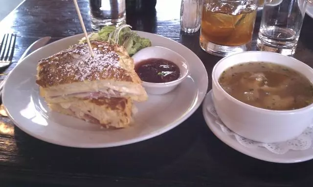 Genessee Royale Bistro