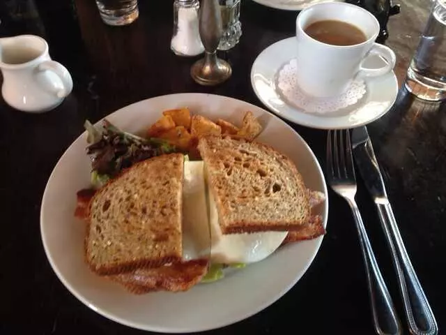 Genessee Royale Bistro