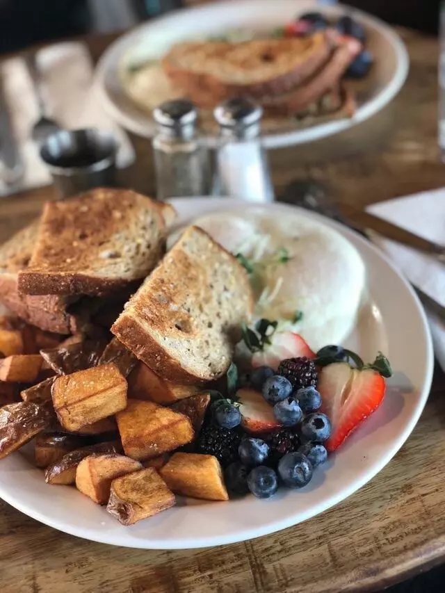 Genessee Royale Bistro