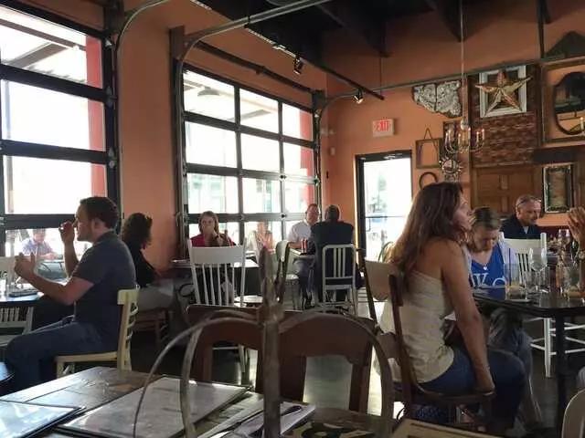 Genessee Royale Bistro