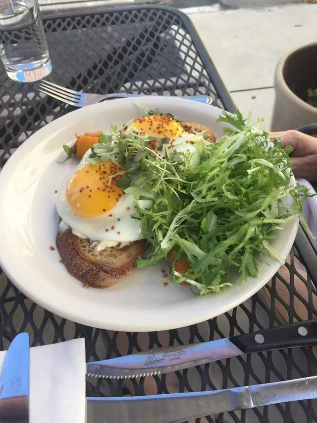 Genessee Royale Bistro