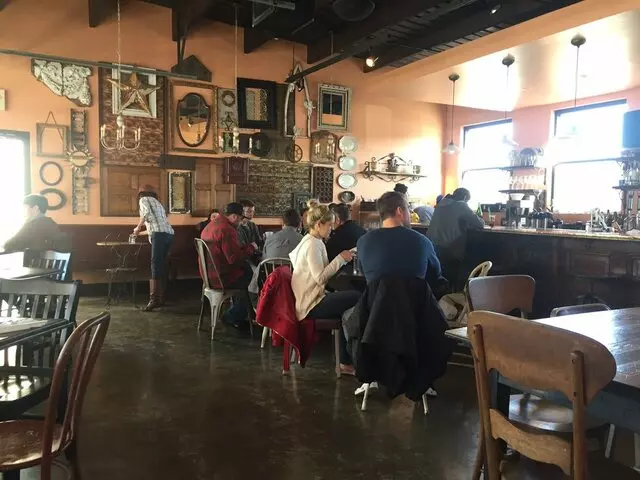 Genessee Royale Bistro