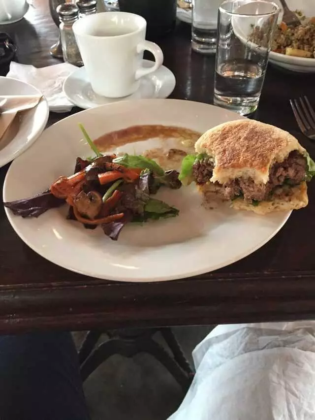 Genessee Royale Bistro