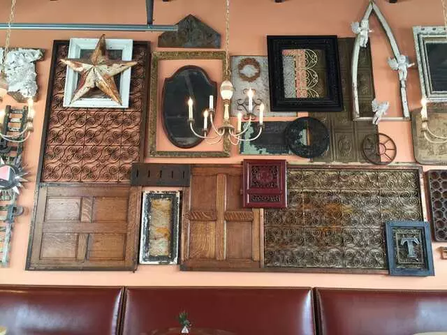 Genessee Royale Bistro