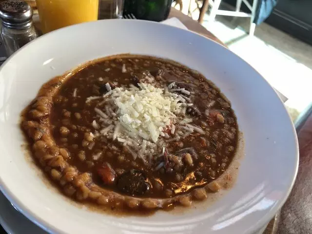 Genessee Royale Bistro
