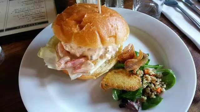 Genessee Royale Bistro