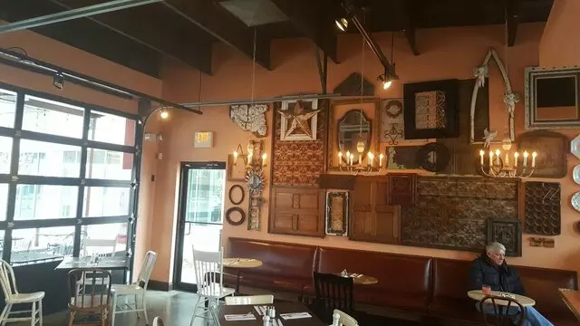 Genessee Royale Bistro