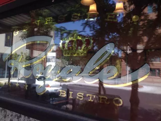 Genessee Royale Bistro