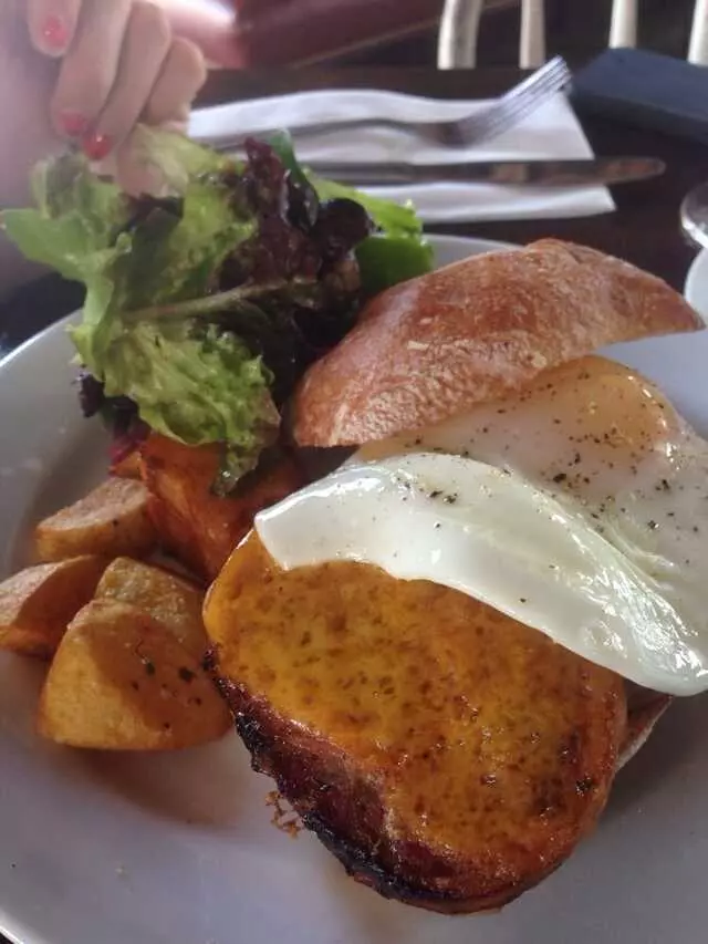 Genessee Royale Bistro