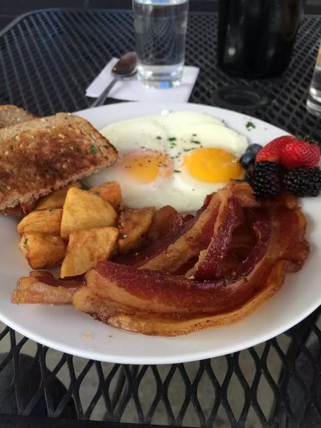 Genessee Royale Bistro