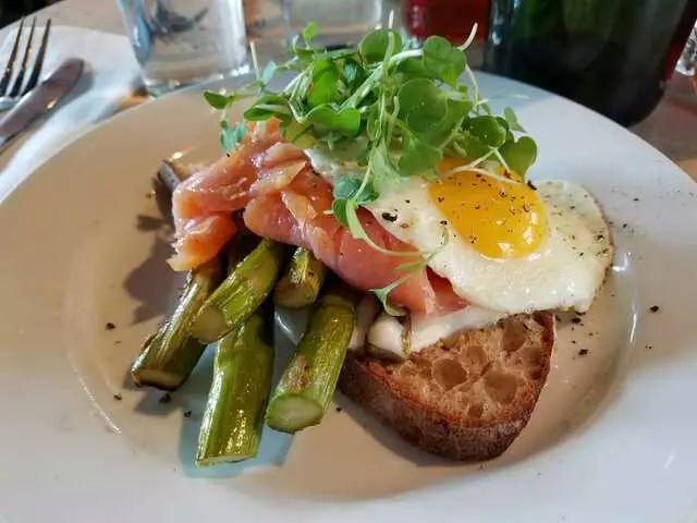 Genessee Royale Bistro