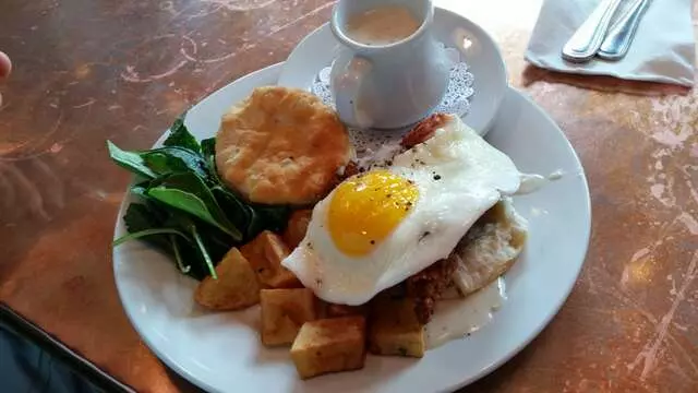 Genessee Royale Bistro