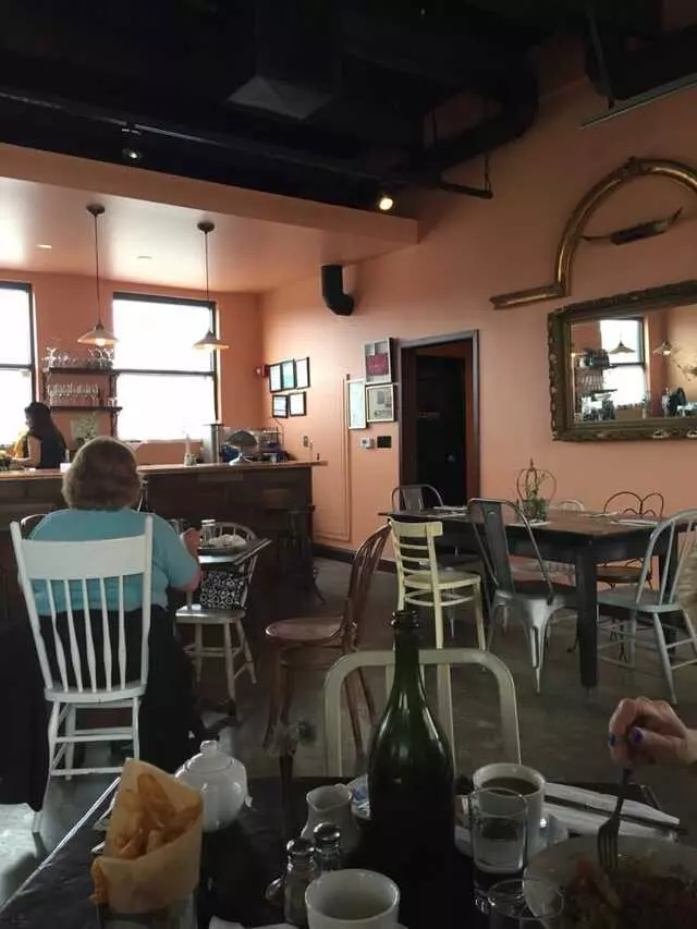Genessee Royale Bistro