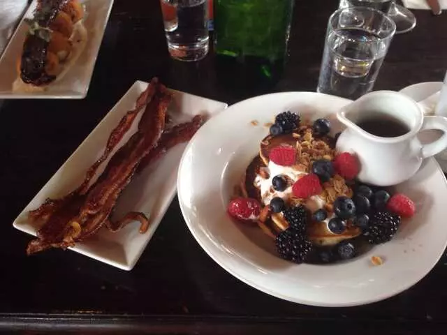 Genessee Royale Bistro