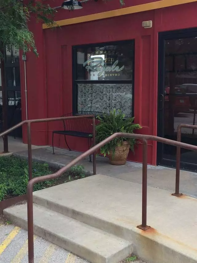Genessee Royale Bistro
