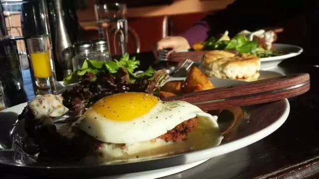Genessee Royale Bistro