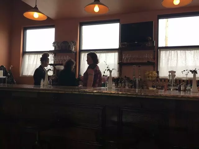 Genessee Royale Bistro