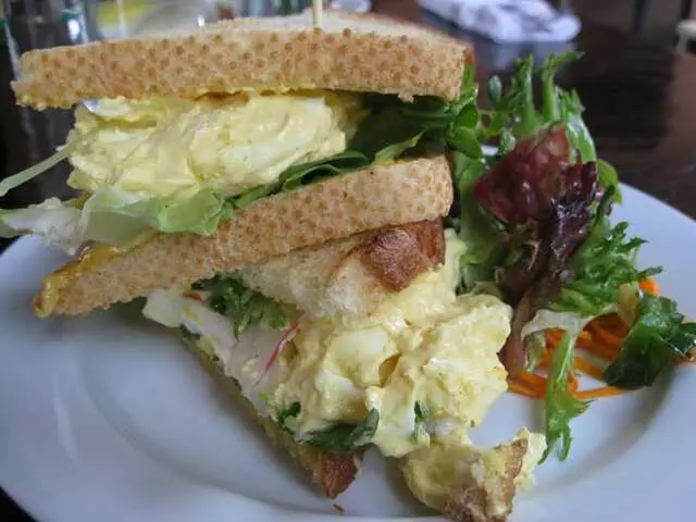 Genessee Royale Bistro