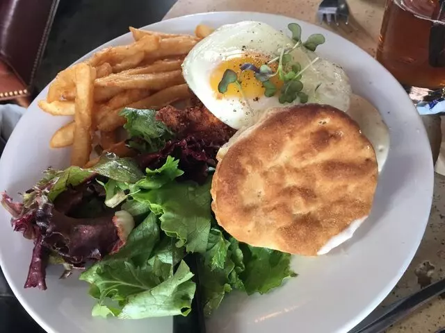 Genessee Royale Bistro