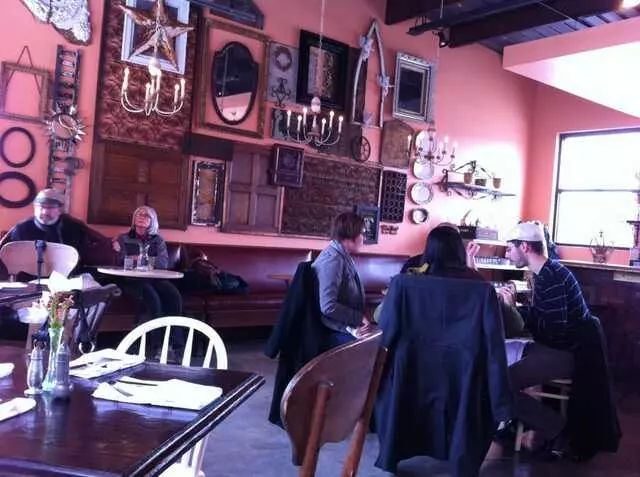 Genessee Royale Bistro