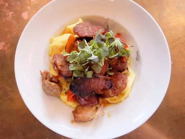 Genessee Royale Bistro