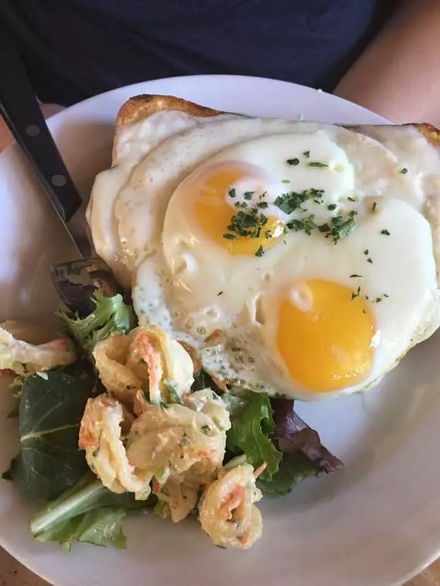 Genessee Royale Bistro