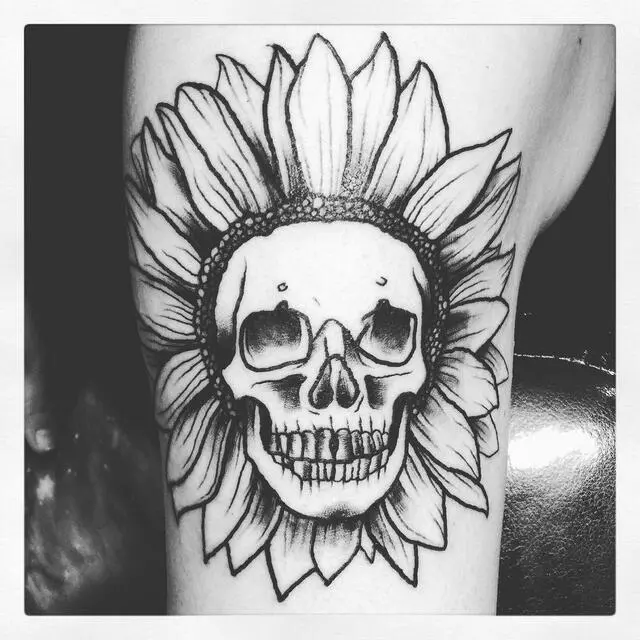 39th Street Tattoo