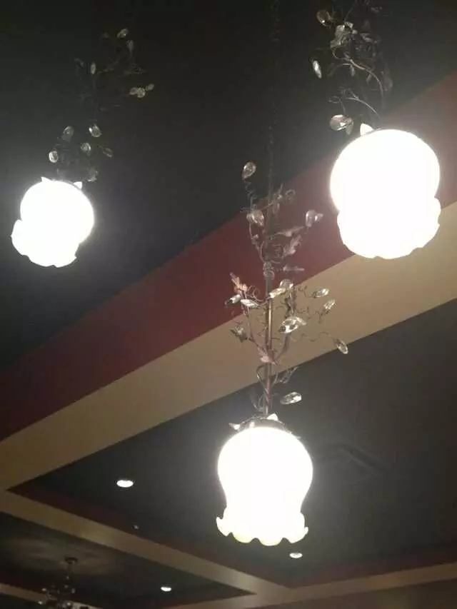 Avenues Bistro