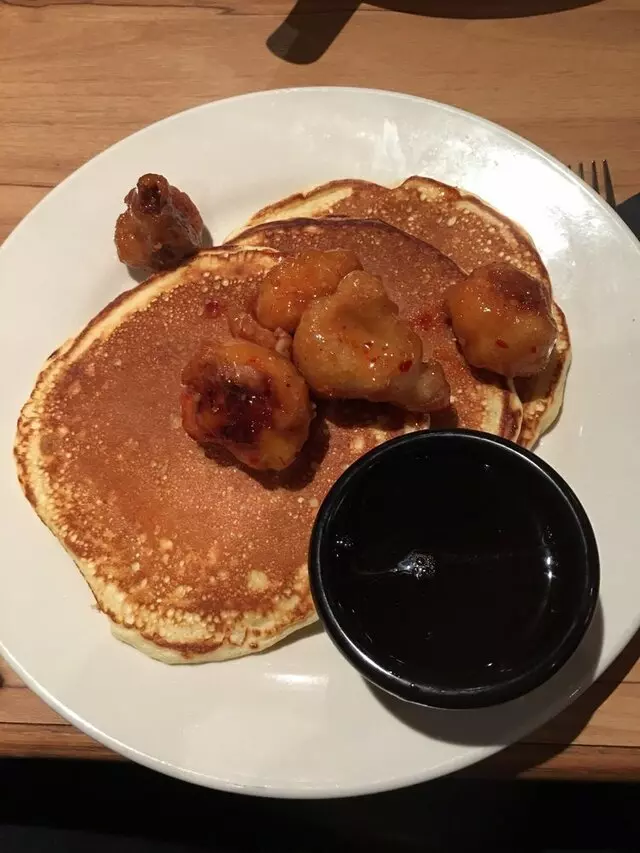 Avenues Bistro