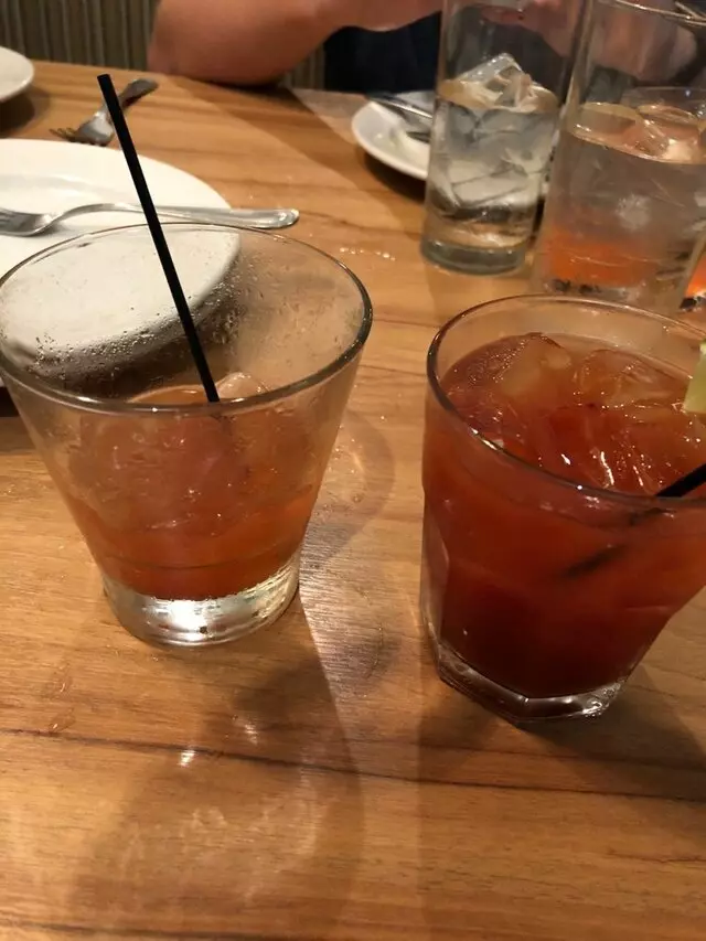 Avenues Bistro