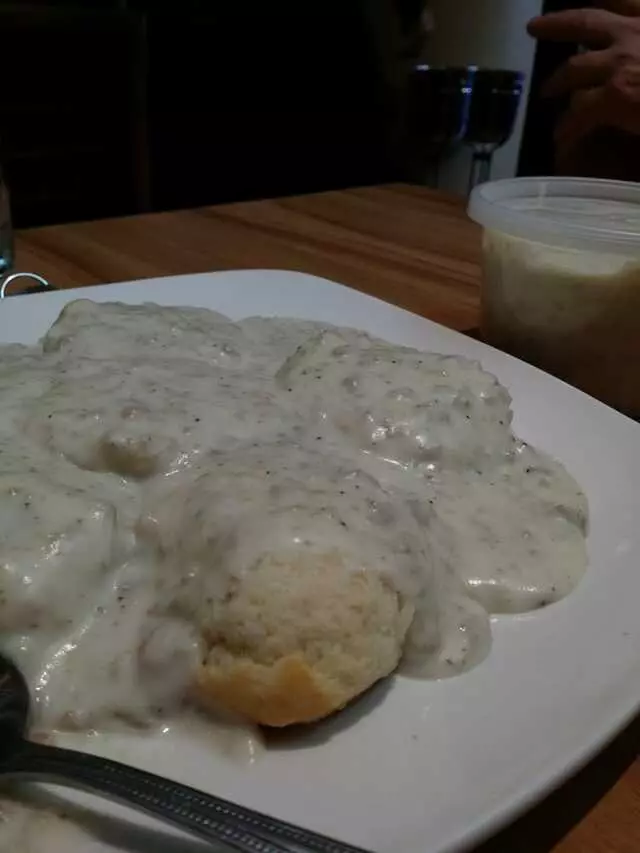 Avenues Bistro