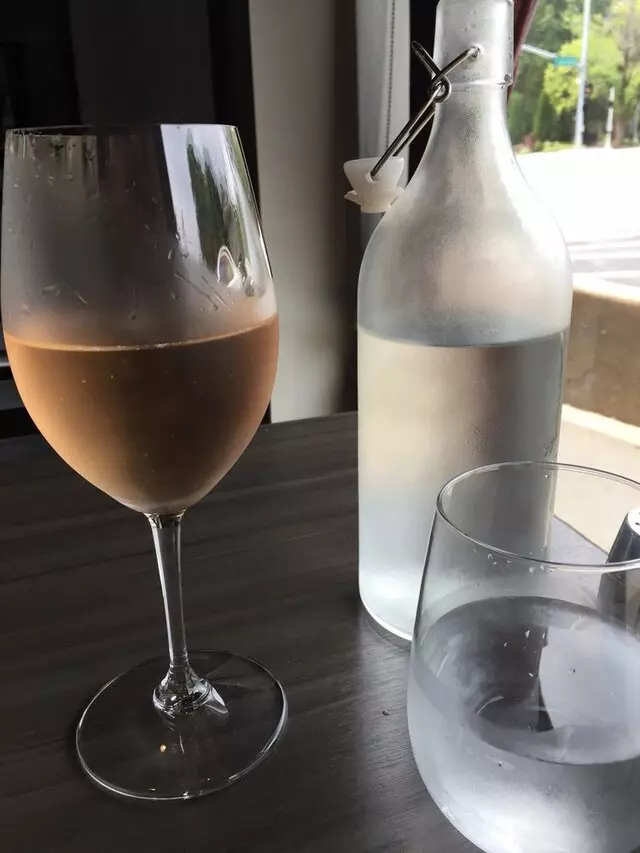 Avenues Bistro
