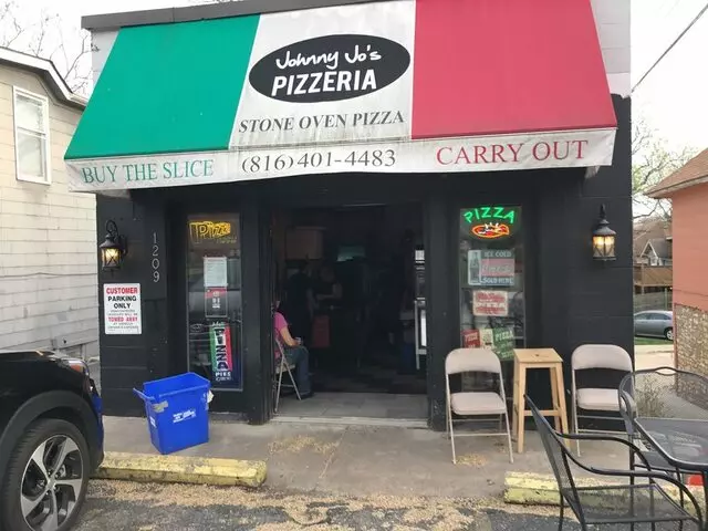 Johnny Jo’s Pizzeria