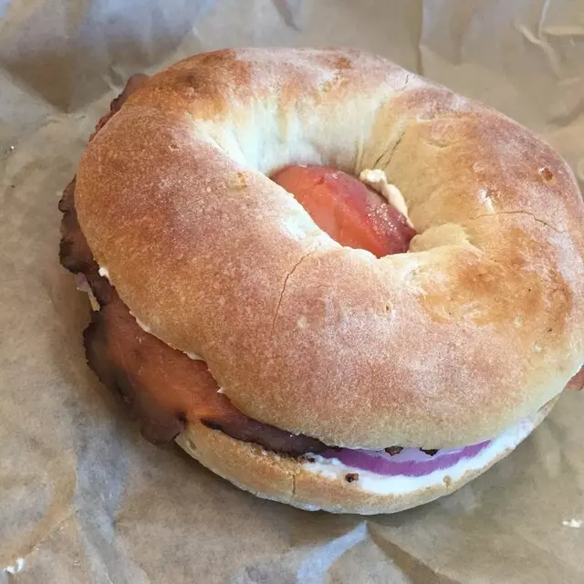Meshuggah Bagels