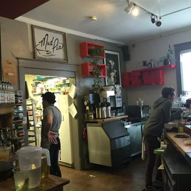 Mud Pie Vegan Bakery & Coffeehouse