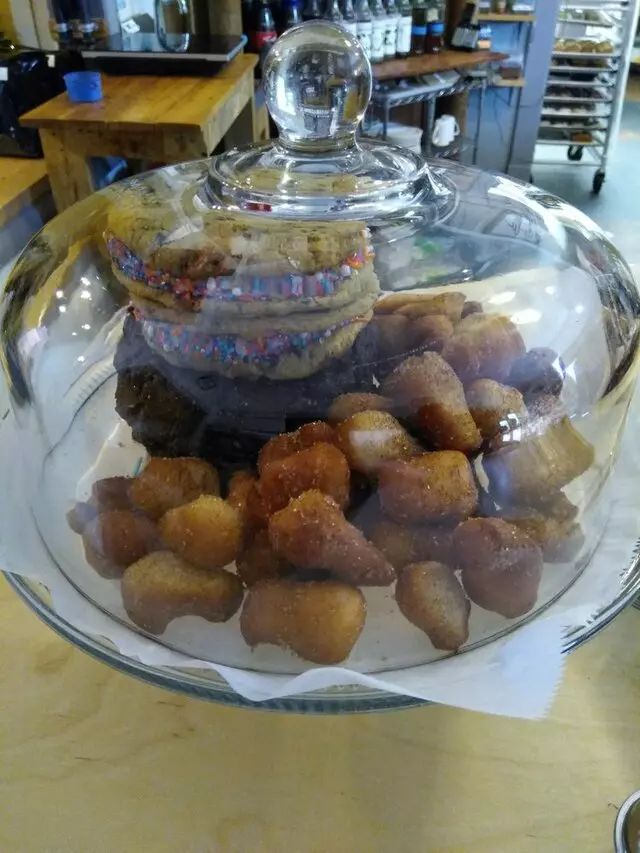 Mud Pie Vegan Bakery & Coffeehouse