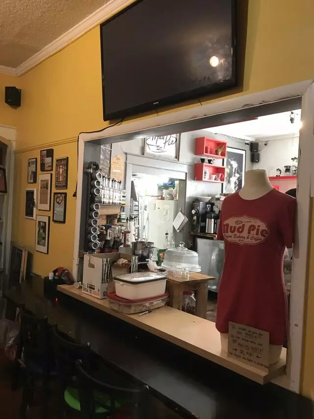 Mud Pie Vegan Bakery & Coffeehouse