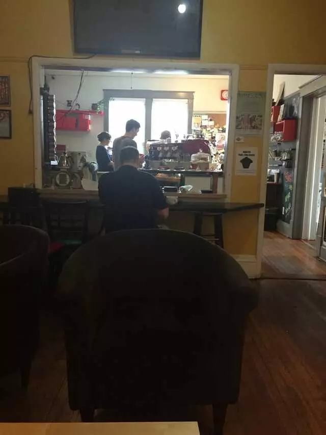 Mud Pie Vegan Bakery & Coffeehouse