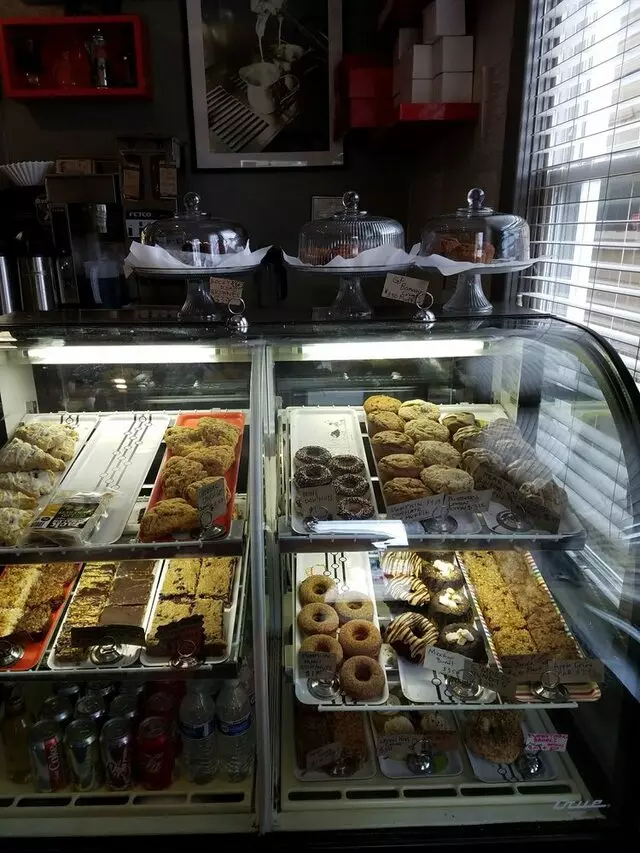 Mud Pie Vegan Bakery & Coffeehouse