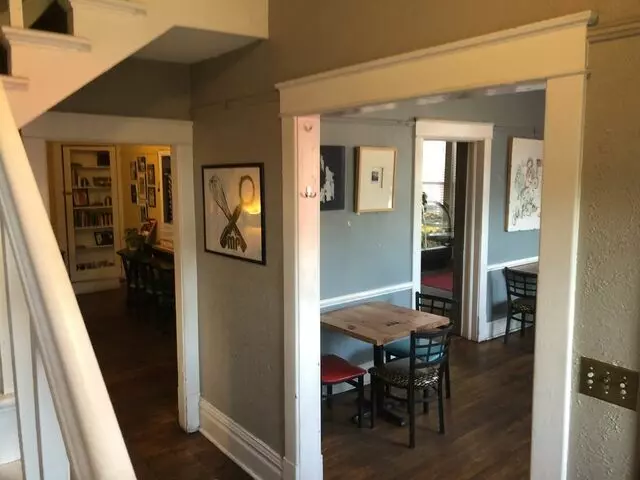 Mud Pie Vegan Bakery & Coffeehouse