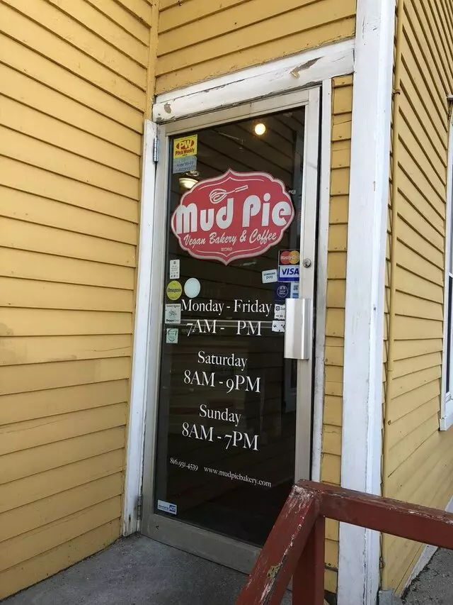 Mud Pie Vegan Bakery & Coffeehouse