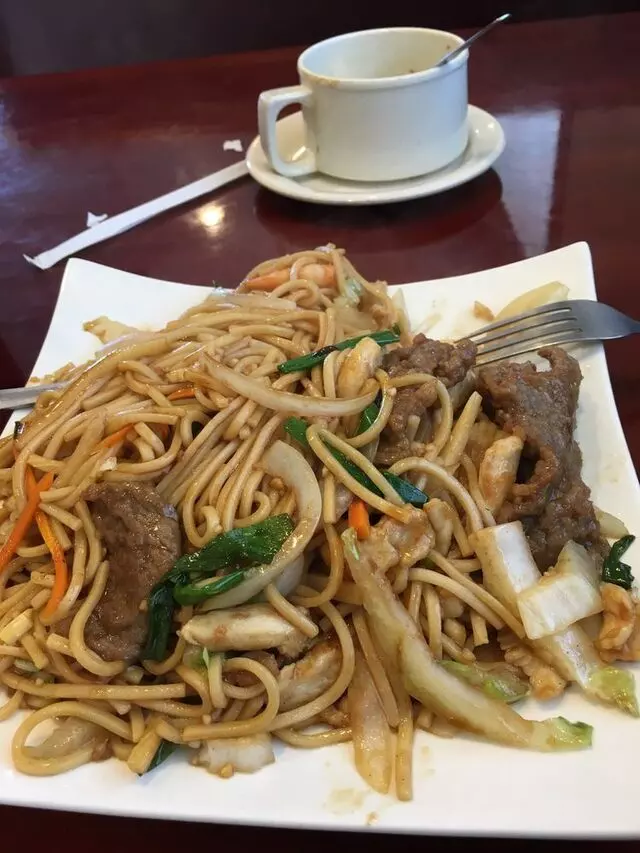 Lucky Dragon Chinese Restaurant