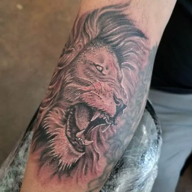 816 Tattoo