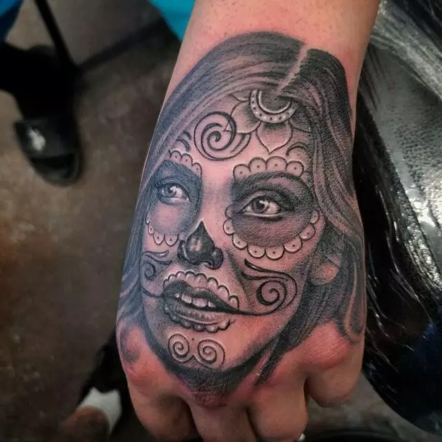 816 Tattoo