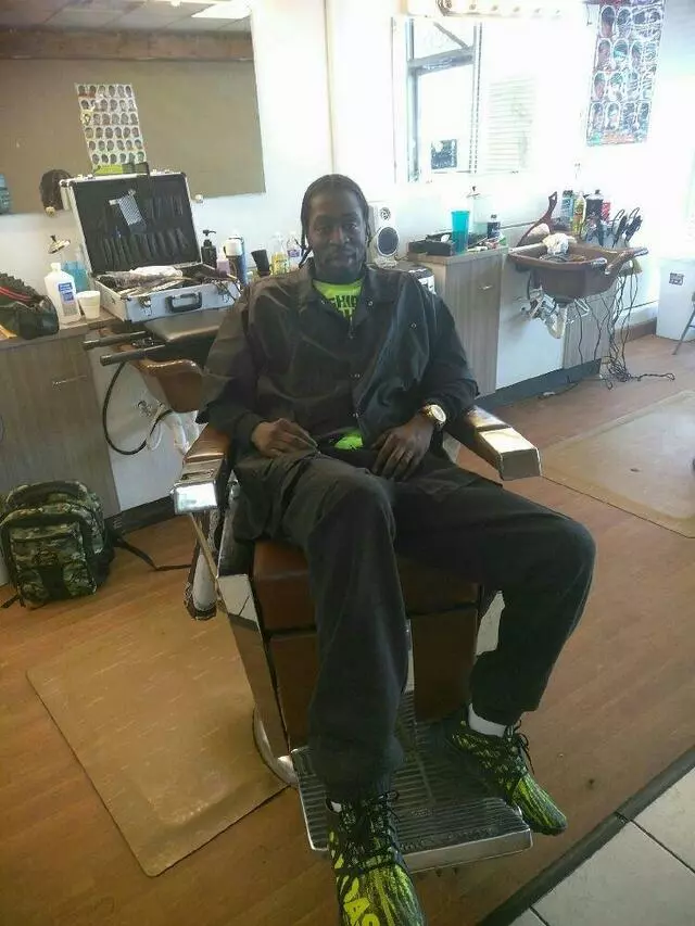 All pro Barbershop