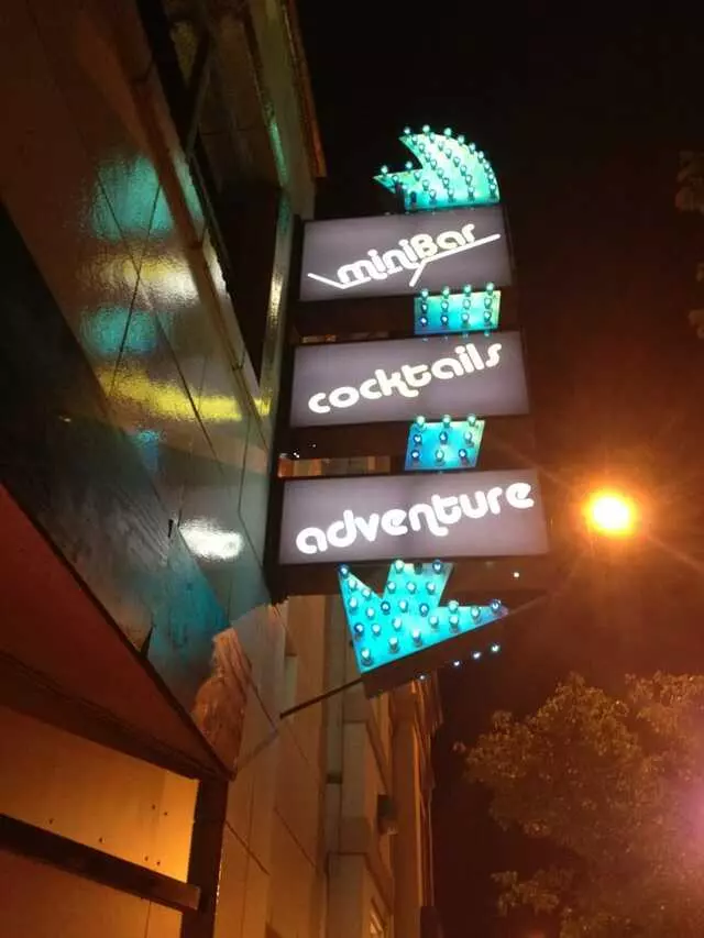 Mini Bar