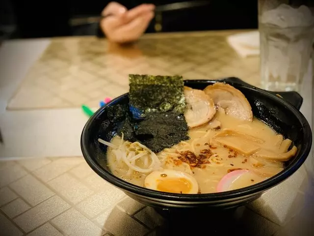 Mama Ramen