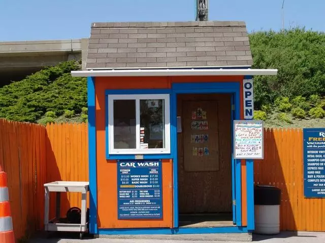 All Seasons Car Wash & Detail Service Center
