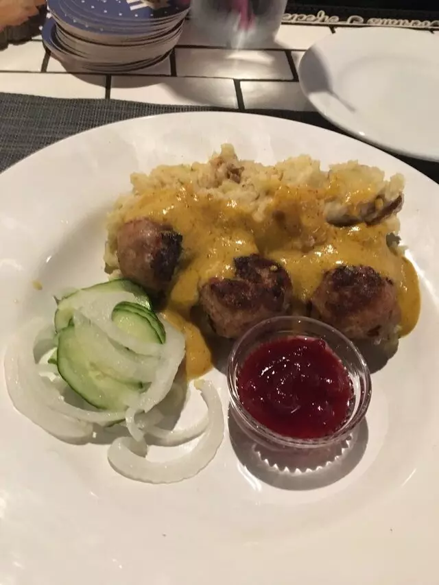 Krokstrom Klubb & Market