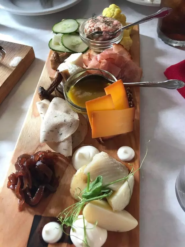 Krokstrom Klubb & Market